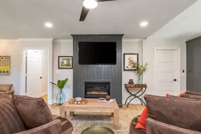 1095 Tuxedo Court, Roswell, GA 30075 - Photo 14