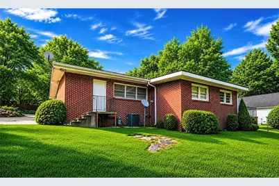 1055 Pine Street NE, Conyers, GA 30012 - Photo 14