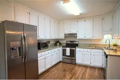 2782 Oak Meadow Lane, Snellville, GA 30078 - Photo 8