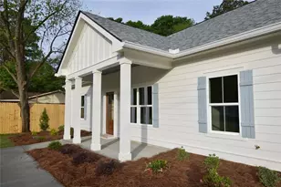 1070 Moreland Dr, Watkinsville, GA 30677 - Photo 2