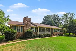 105 Gantt Ln, Fayetteville, GA 30215 - Photo 2