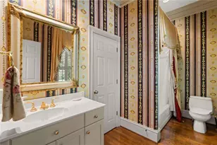 170 Helmsley Dr, Atlanta, GA 30327 - Photo 48