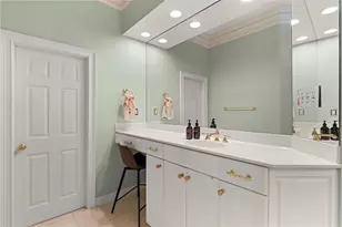 170 Helmsley Dr, Atlanta, GA 30327 - Photo 46