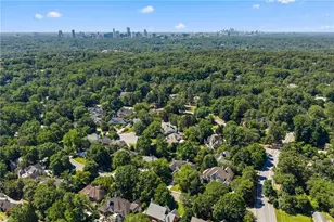 170 Helmsley Dr, Atlanta, GA 30327 - Photo 82