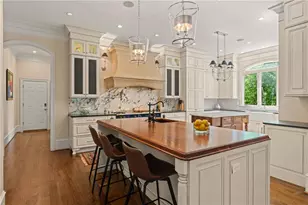 170 Helmsley Dr, Atlanta, GA 30327 - Photo 16