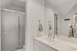 170 Helmsley Dr, Atlanta, GA 30327 - Photo 66