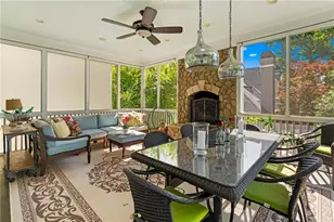 170 Helmsley Dr, Atlanta, GA 30327 - Photo 34