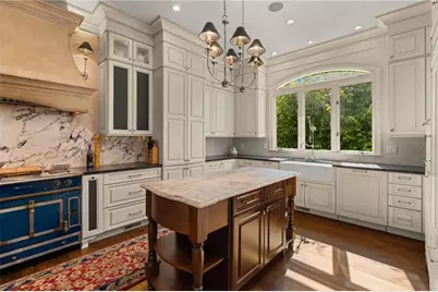 170 Helmsley Drive, Atlanta, GA 30327 - Photo 20