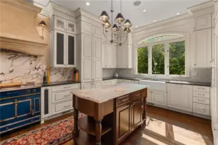 170 Helmsley Dr, Atlanta, GA 30327 - Photo 20
