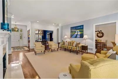 170 Helmsley Drive, Atlanta, GA 30327 - Photo 12