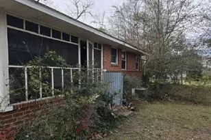 311 Fourth St, Tennille, GA 31089 - Photo 2