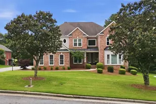 705 Masters Dr, Stone Mountain, GA 30087 - Photo 2