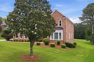 705 Masters Dr, Stone Mountain, GA 30087 - Photo 4