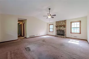 255 Sabrina Ct, Woodstock, GA 30188 - Photo 4