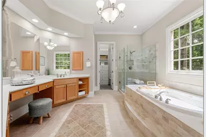 250 Enclave, Atlanta, GA 30342 - Photo 28