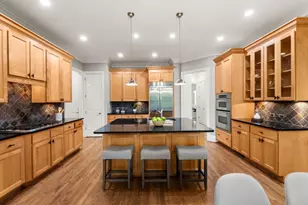 250 Enclave, Atlanta, GA 30342 - Photo 10