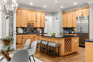 250 Enclave, Atlanta, GA 30342 - Photo 6