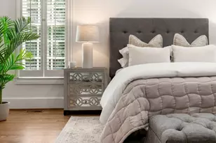 250 Enclave, Atlanta, GA 30342 - Photo 22