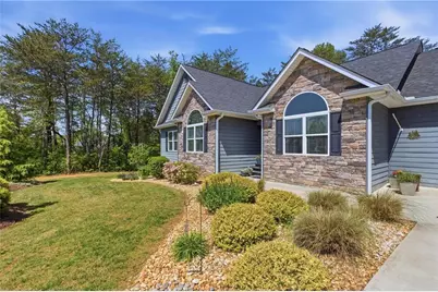 393 Linwood Drive, Demorest, GA 30535 - Photo 2