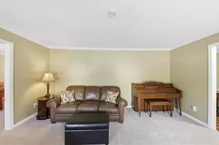 2334 Pine Point Dr, Lawrenceville, GA 30043 - Photo 14