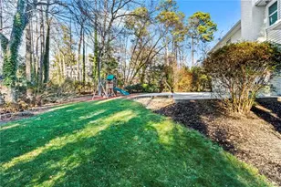 1106 Aurora Ct, Dunwoody, GA 30338 - Photo 32