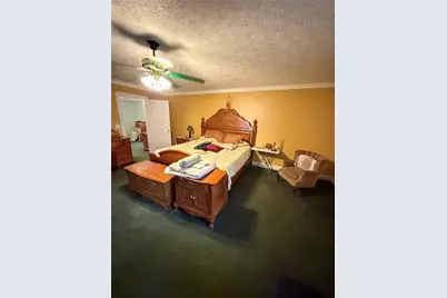 401 Latimore Avenue, Buford, GA 30518 - Photo 12