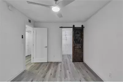 5641 Kingsport Drive #8, Atlanta, GA 30342 - Photo 22