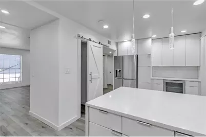 5641 Kingsport Drive #8, Atlanta, GA 30342 - Photo 12