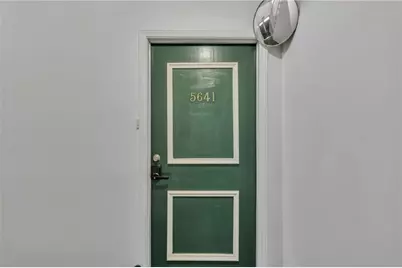 5641 Kingsport Drive #8, Atlanta, GA 30342 - Photo 4