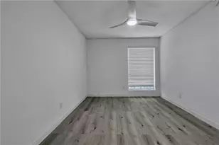 5641 Kingsport Dr, Atlanta, GA 30342 - Photo 20