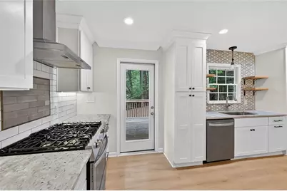 2037 Longview Way, Chamblee, GA 30341 - Photo 6