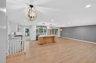 2037 Longview Way, Chamblee, GA 30341 - Photo 4