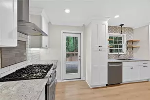 2037 Longview Way, Chamblee, GA 30341 - Photo 6