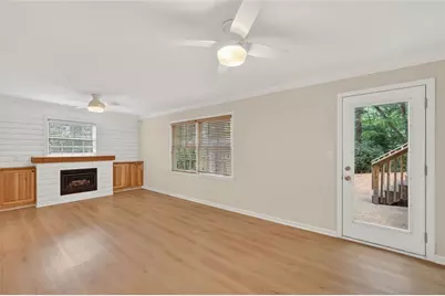 2037 Longview Way, Chamblee, GA 30341 - Photo 6