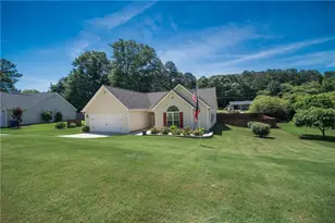 535 Embassy Walk, Winder, GA 30680 - Photo 2