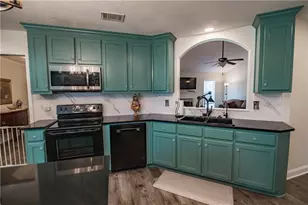 535 Embassy Walk, Winder, GA 30680 - Photo 10