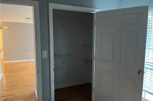 612 Granville Ct, Atlanta, GA 30328 - Photo 16