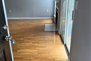 612 Granville Ct, Atlanta, GA 30328 - Photo 2