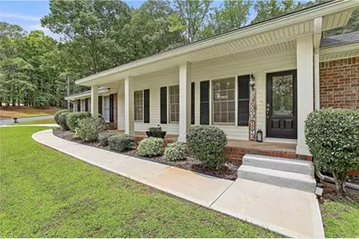 6650 Corico Way, Fairburn, GA 30213 - Photo 8