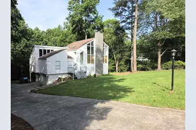 1411 Shiloh Trail East NW, Kennesaw, GA 30144 - Photo 2