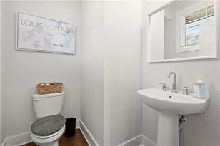 146 Chestnut Cir, Atlanta, GA 30342 - Photo 28