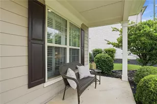 2004 Blossom Hill Dr, Roswell, GA 30076 - Photo 2