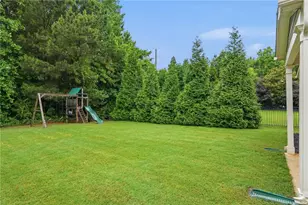 2004 Blossom Hill Dr, Roswell, GA 30076 - Photo 30
