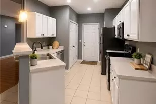 5823 N Cove Rd, Gainesville, GA 30504 - Photo 4