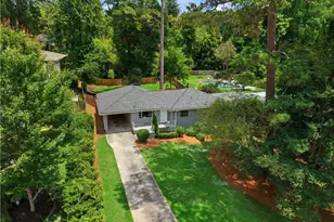 1447 Brook Valley Ln NE, Atlanta, GA 30324 - Photo 2