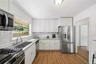 1447 Brook Valley Ln NE, Atlanta, GA 30324 - Photo 12