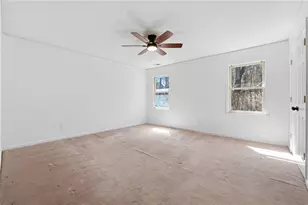 7300 Chattahoochee Bluff Dr, Atlanta, GA 30350 - Photo 46