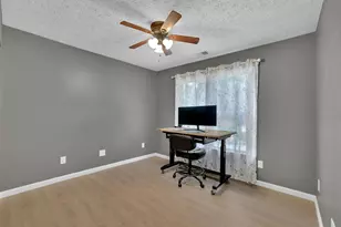 8011 Huntcliff Rd, Woodstock, GA 30189 - Photo 18