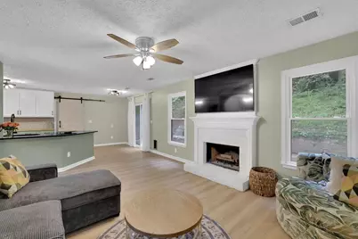 8011 Huntcliff Road, Woodstock, GA 30189 - Photo 14