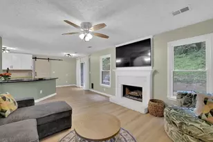 8011 Huntcliff Rd, Woodstock, GA 30189 - Photo 14
